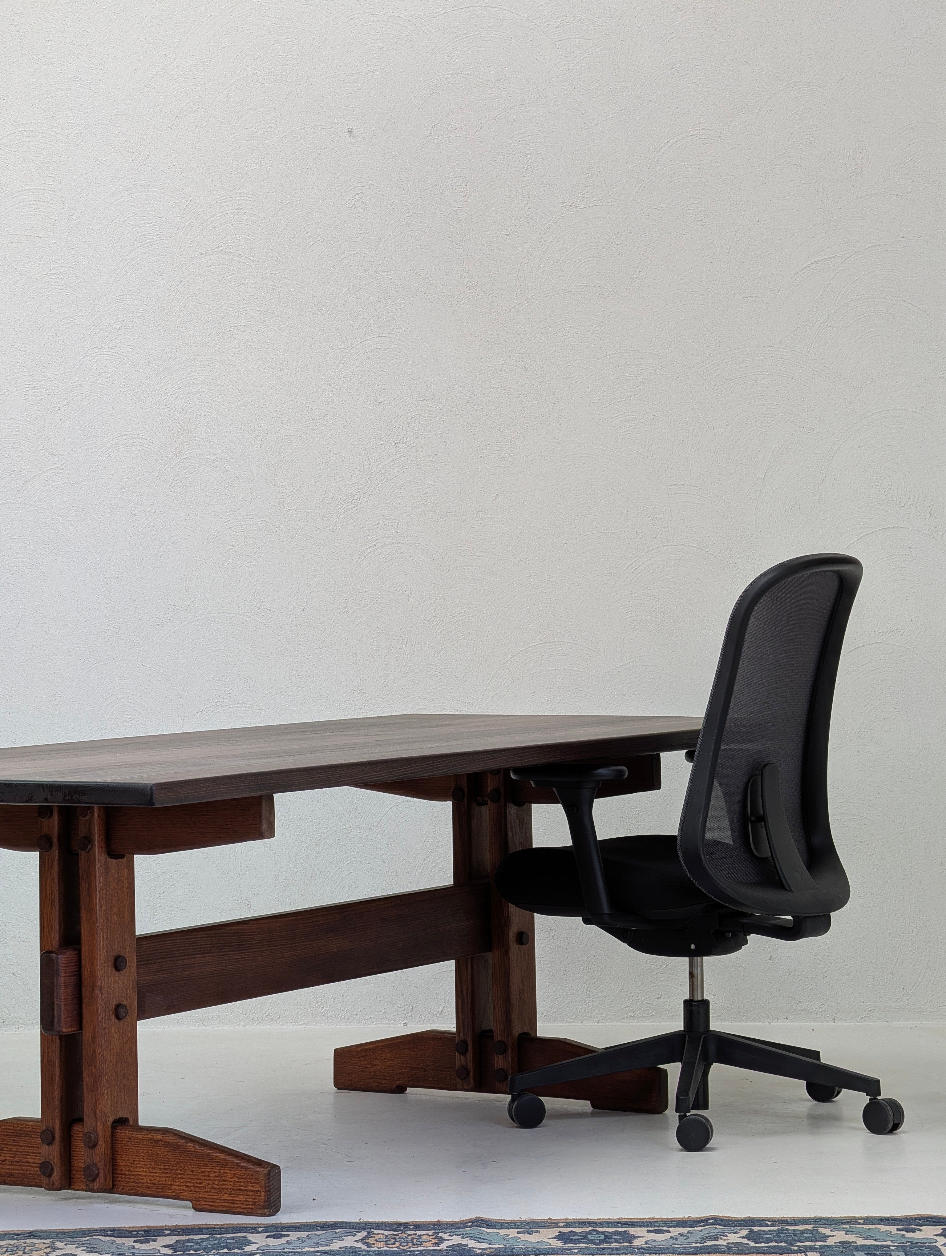 Restored Norman Archibald 'Nore' Dining Table in Victorian Alpine Ash, c1978