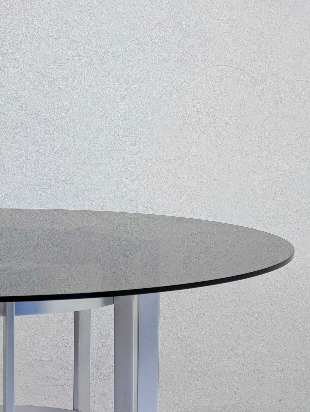 Vintage Merrow Associates Preece 378G Circular Dining Table