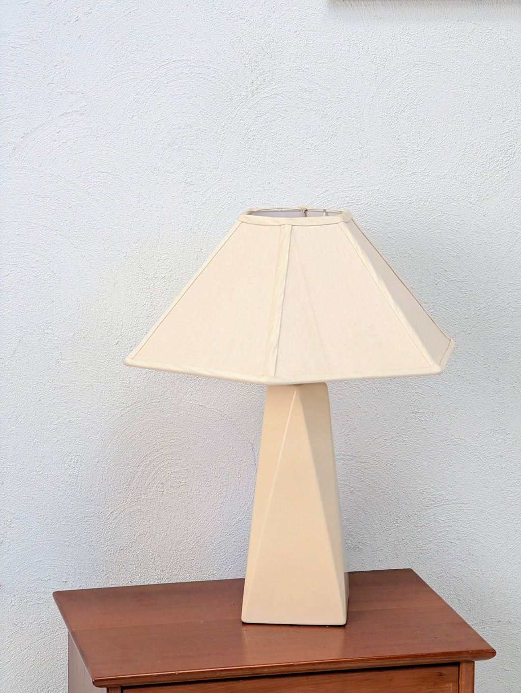 Vintage Ceramic Table Lamp