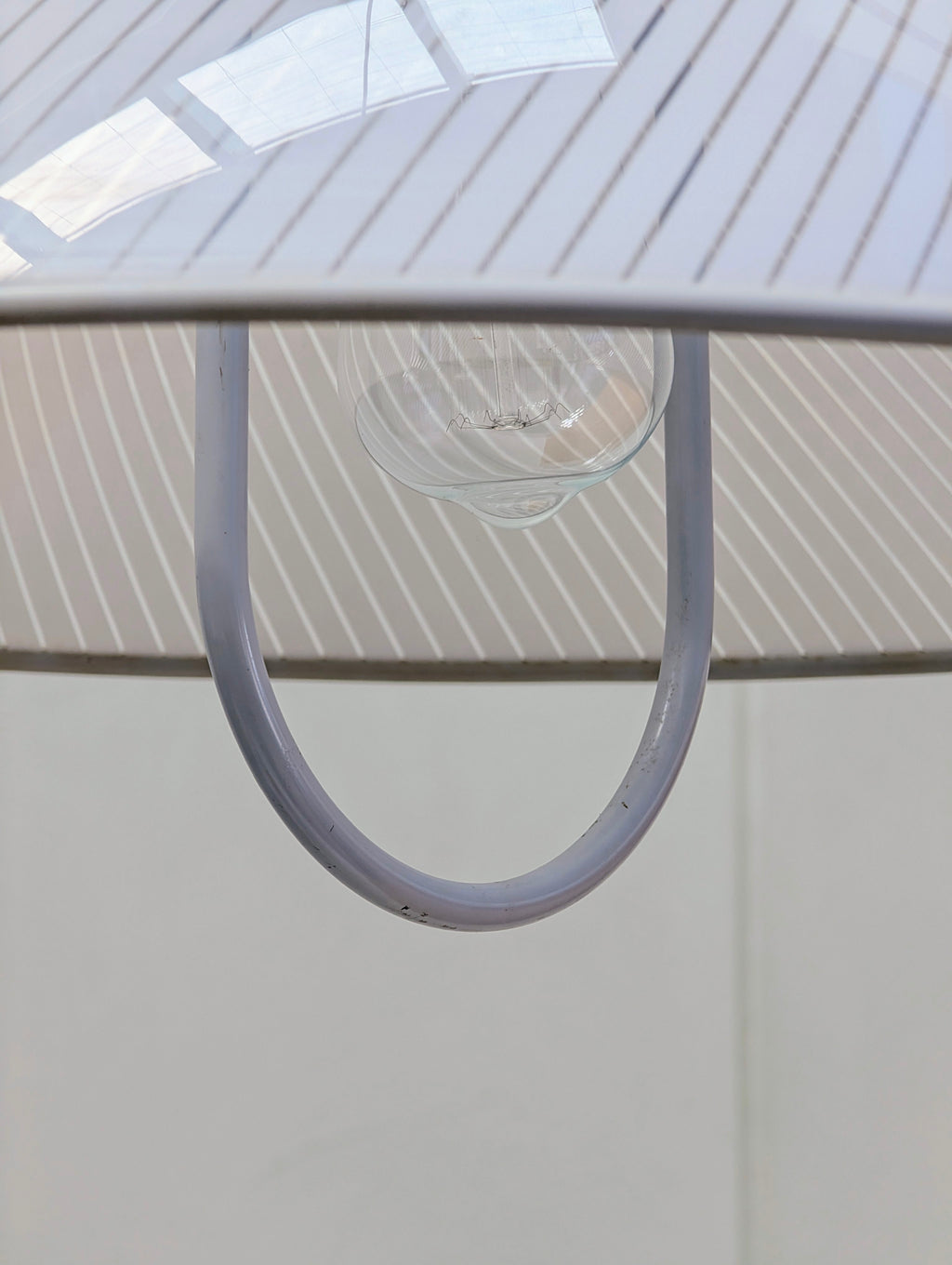 Italian 1980s Optical Plexiglas 'Rise & Fall' Pendant Light