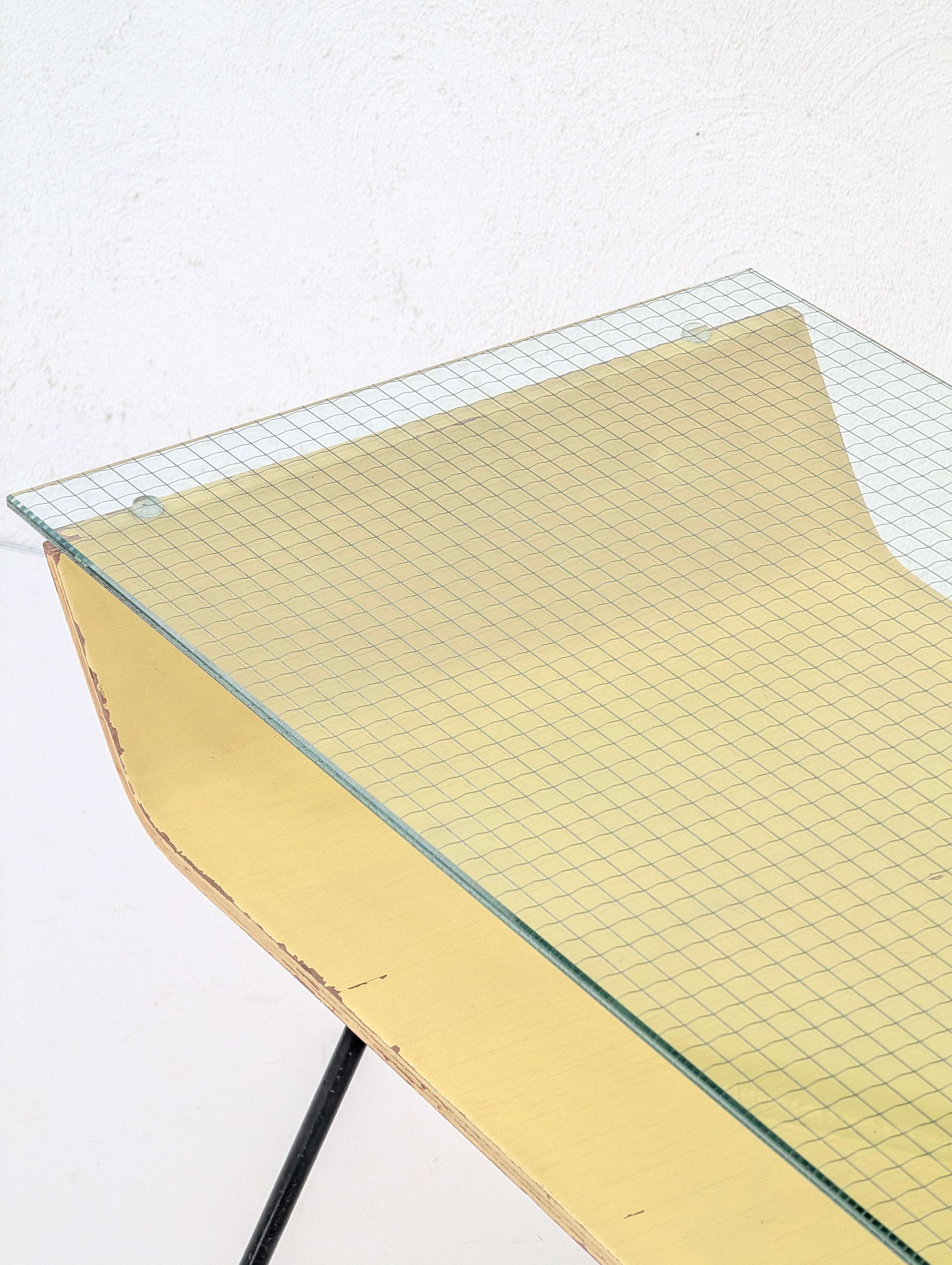 W.H. Gispen Side Table 507 Kembo 1957