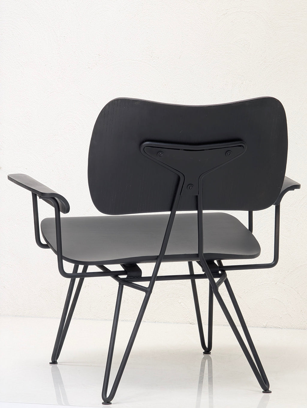 Diesel with Moroso Overdyed Lounge Chair – Aniline Ash