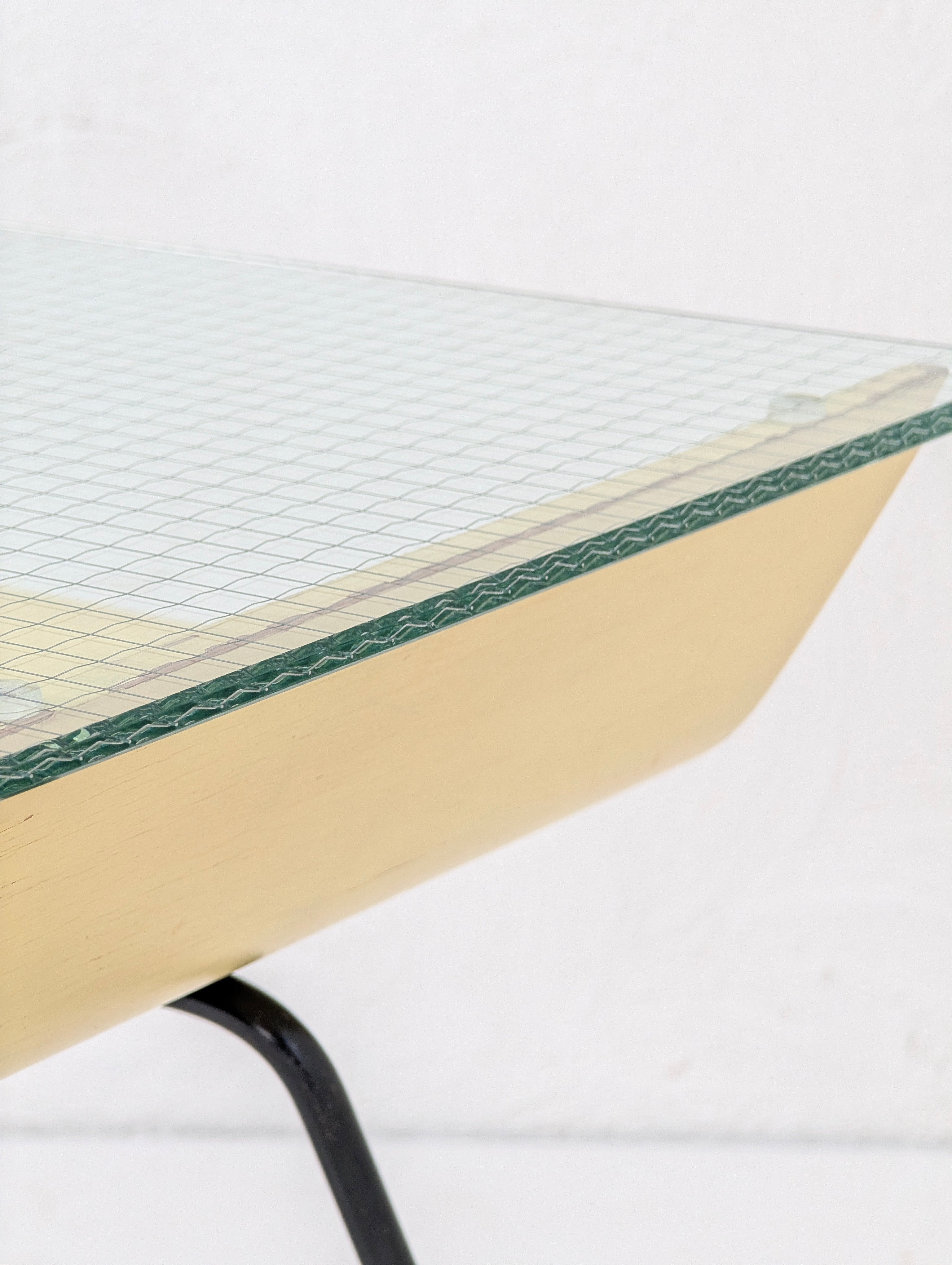 W.H. Gispen Side Table 507 Kembo 1957