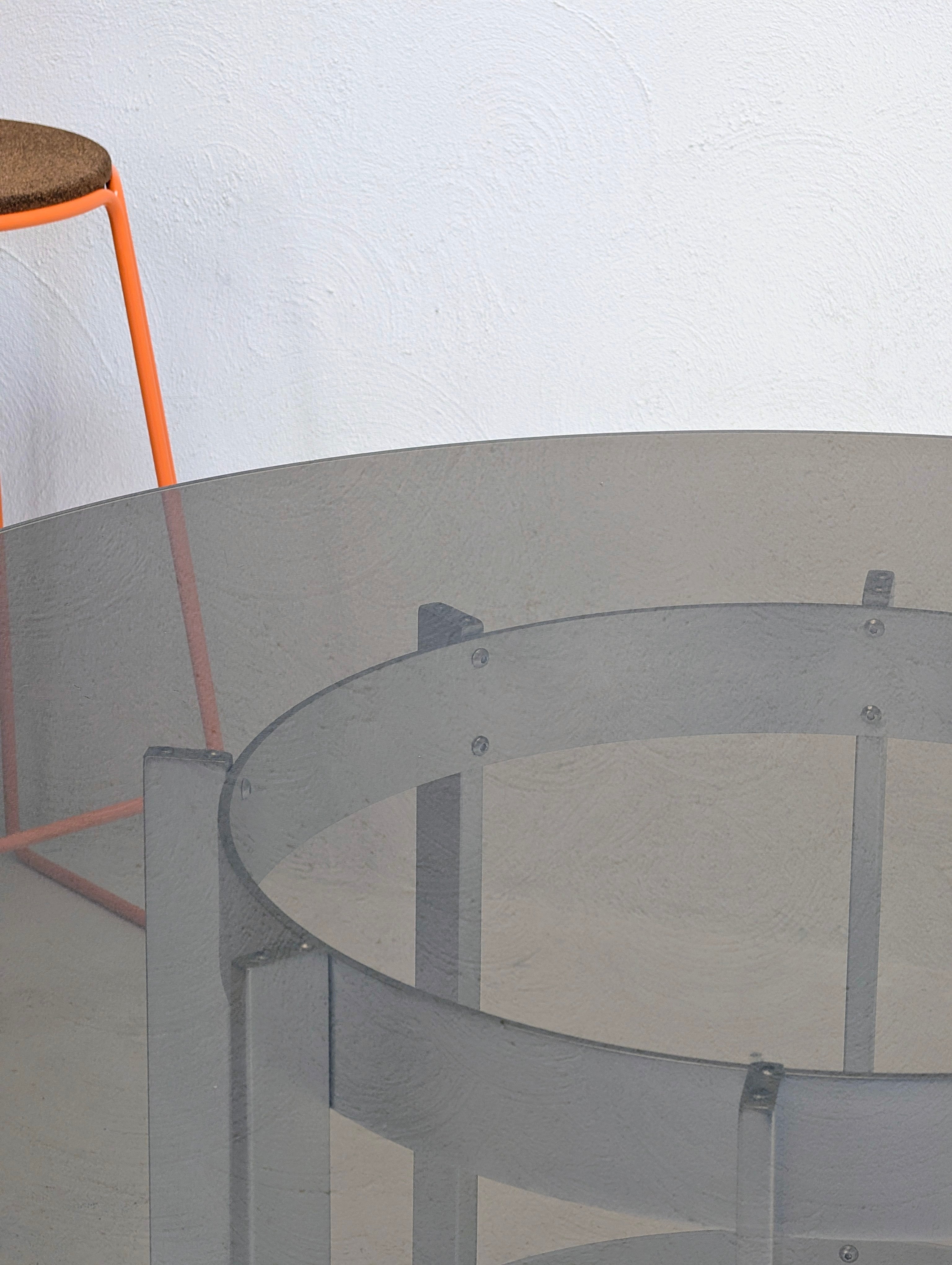 Vintage Merrow Associates Preece 378G Circular Dining Table