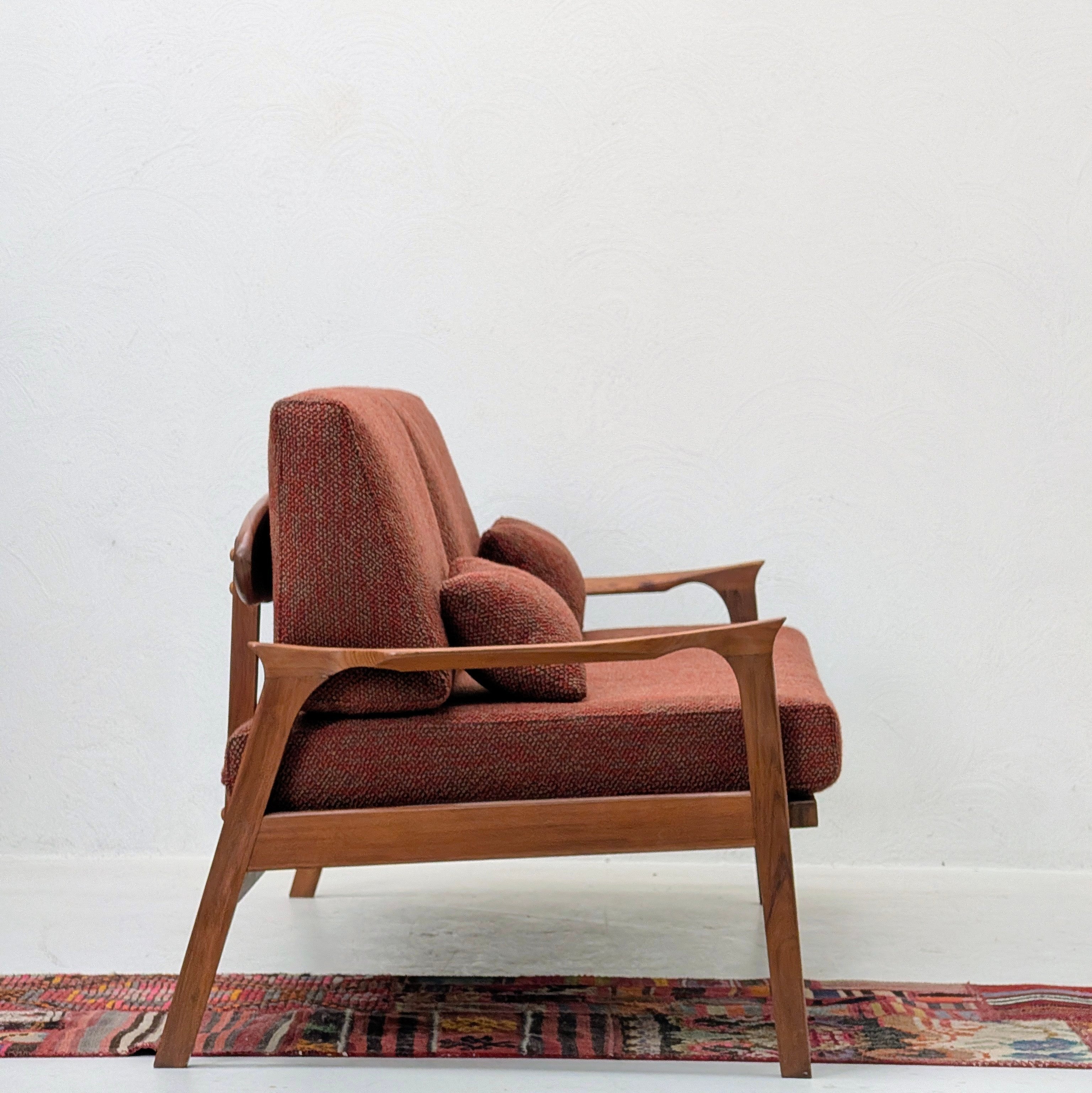 Fler Norsk D-71 'Surfboard Back' Three Seater Sofa