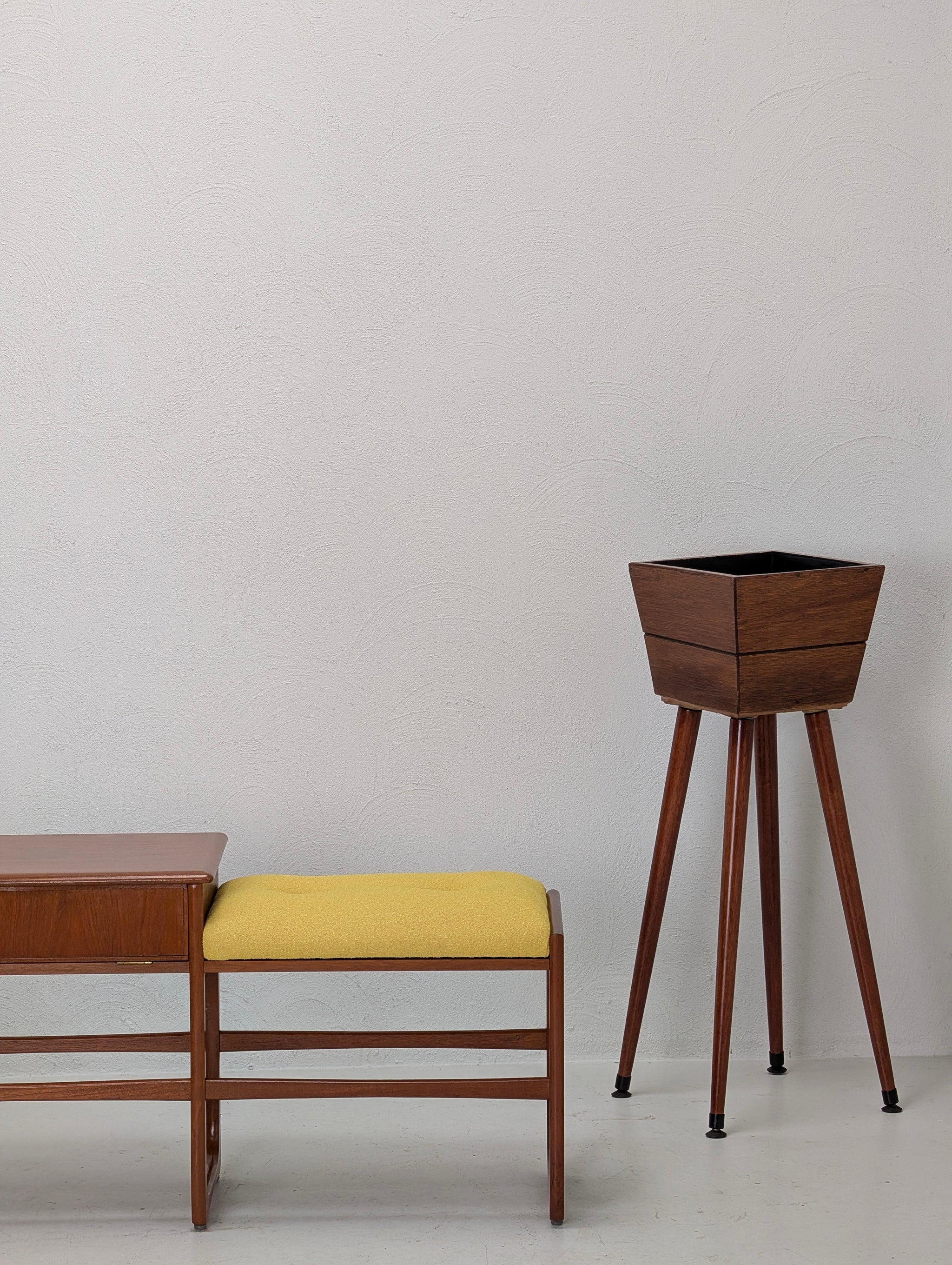 1960s Mid-Century Modern Teak Sled-Base Hallway Bench