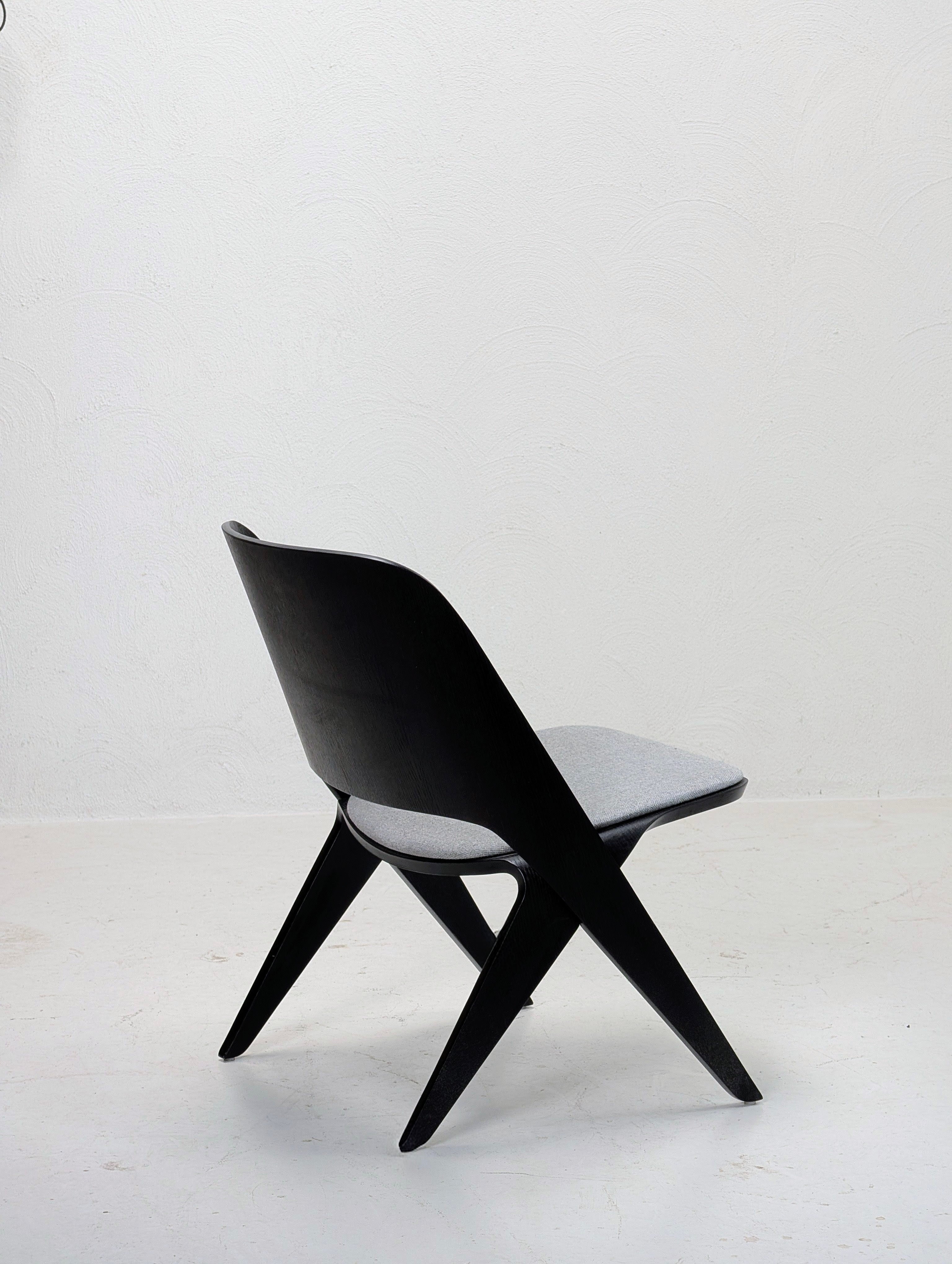 Poiat Lavitta Lounge Chair In Black Oak With Grey Padded Seat