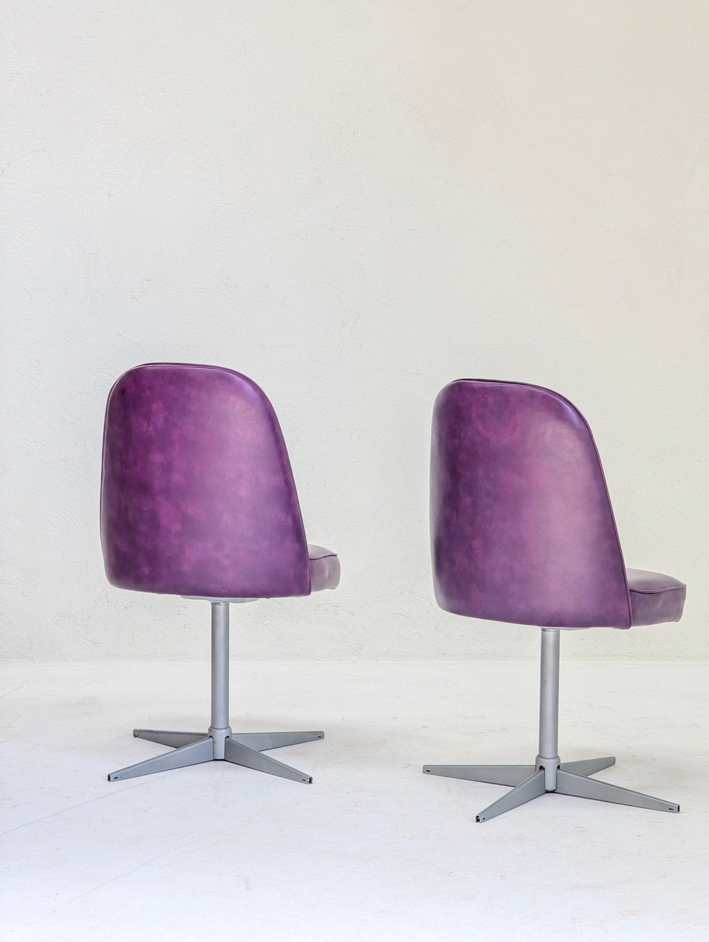 Vintage 1970s Space Age High-Back Swivel Chairs (Original Purple Vinyl)