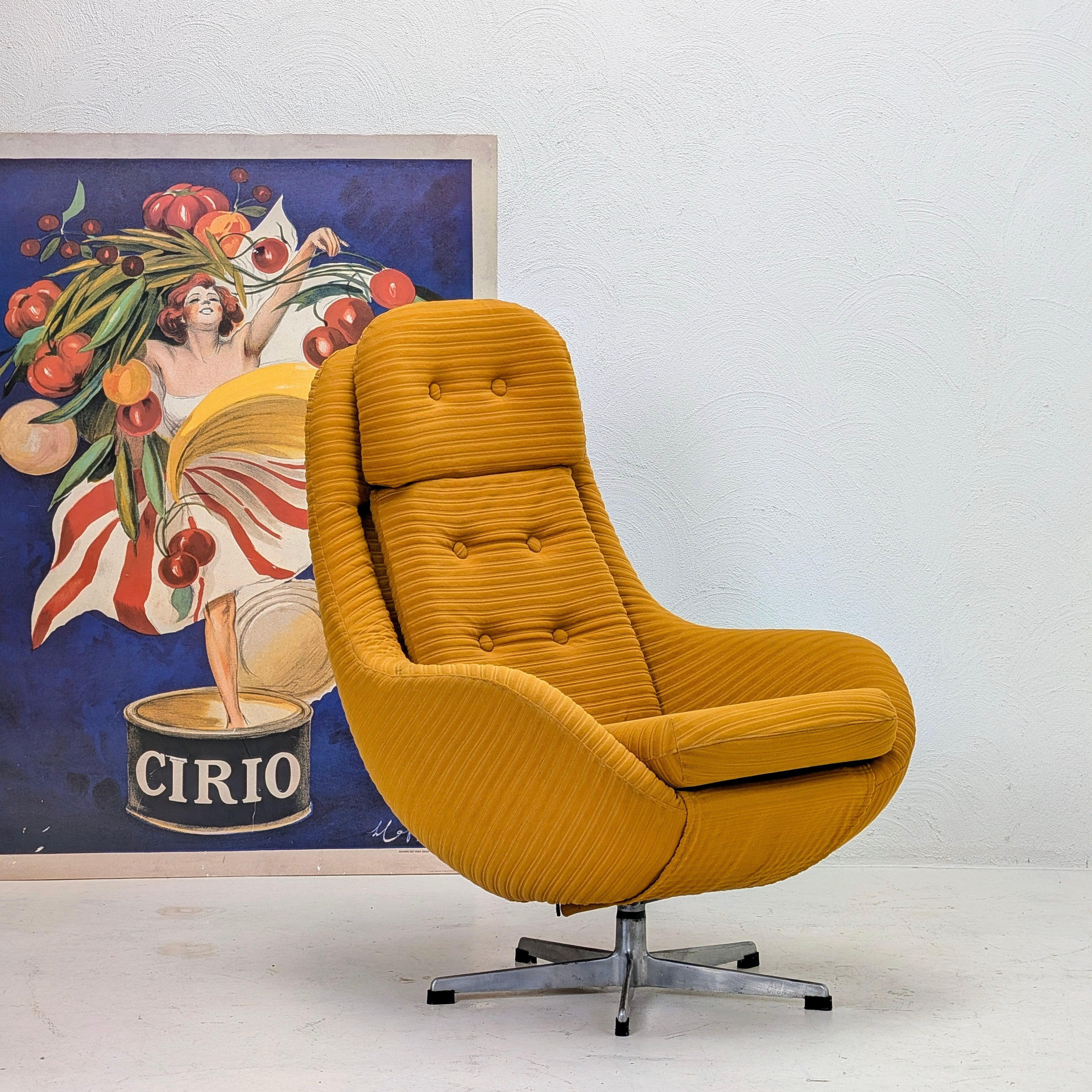 UP Zavody Rousinov Peggy Swivel Armchair in Original Velvet