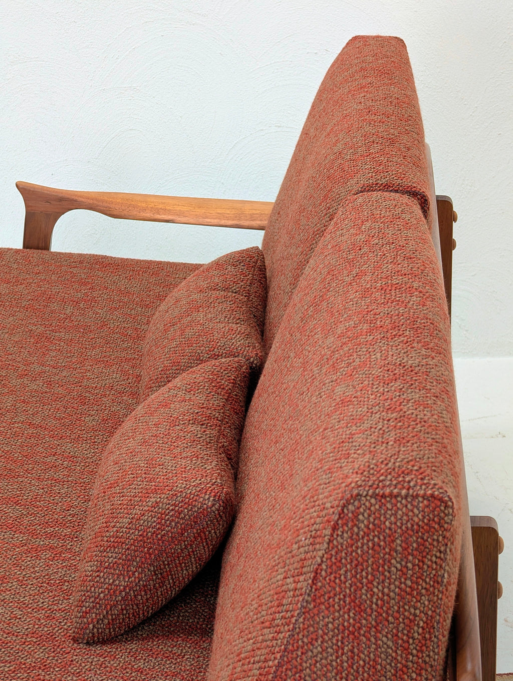 Fler Norsk D-71 'Surfboard Back' Three Seater Sofa