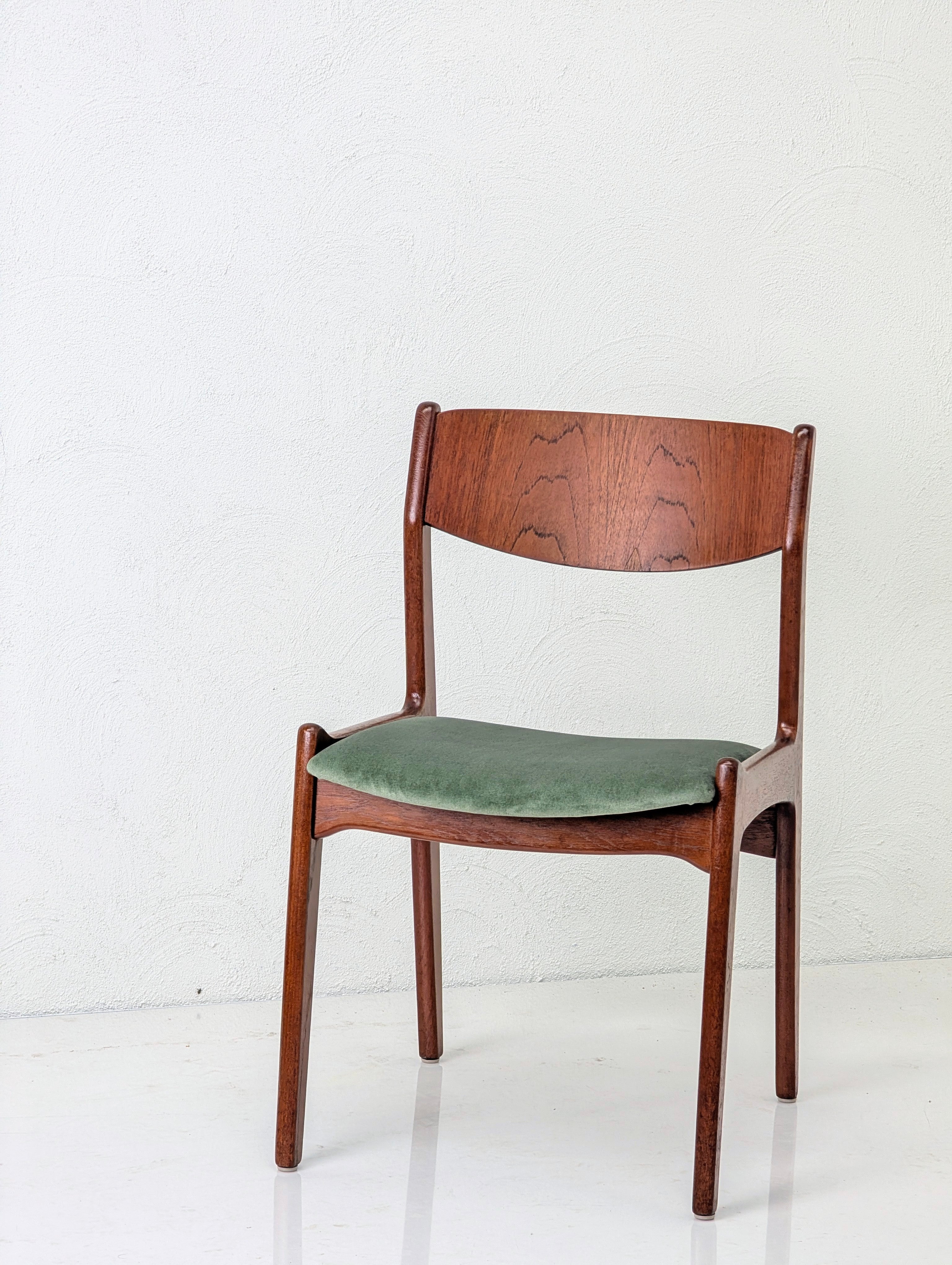 Henry Kjærnulf Model 317 Dining Chairs by Sorø Stolefabrik | c1960s