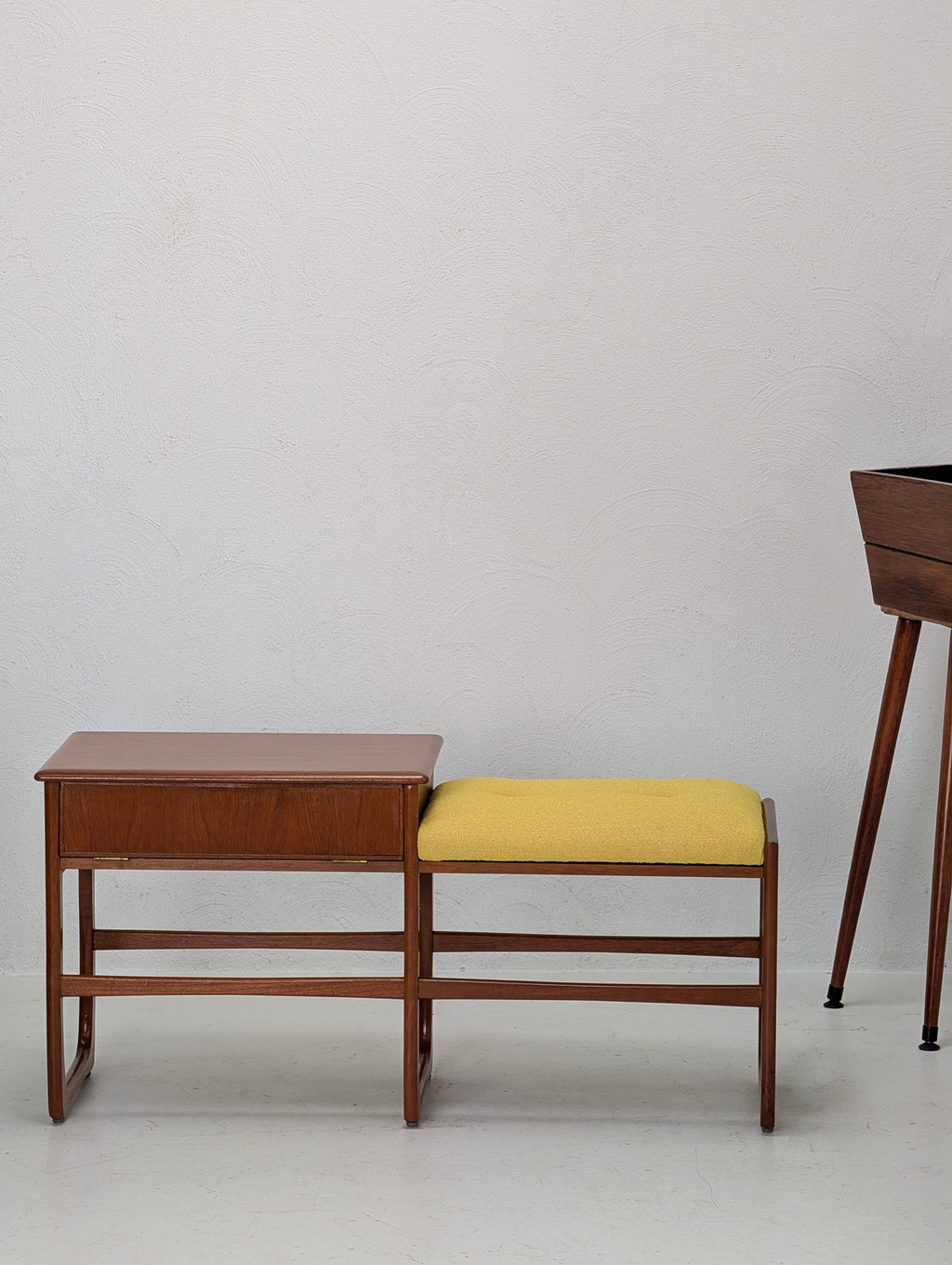 1960s Mid-Century Modern Teak Sled-Base Hallway Bench