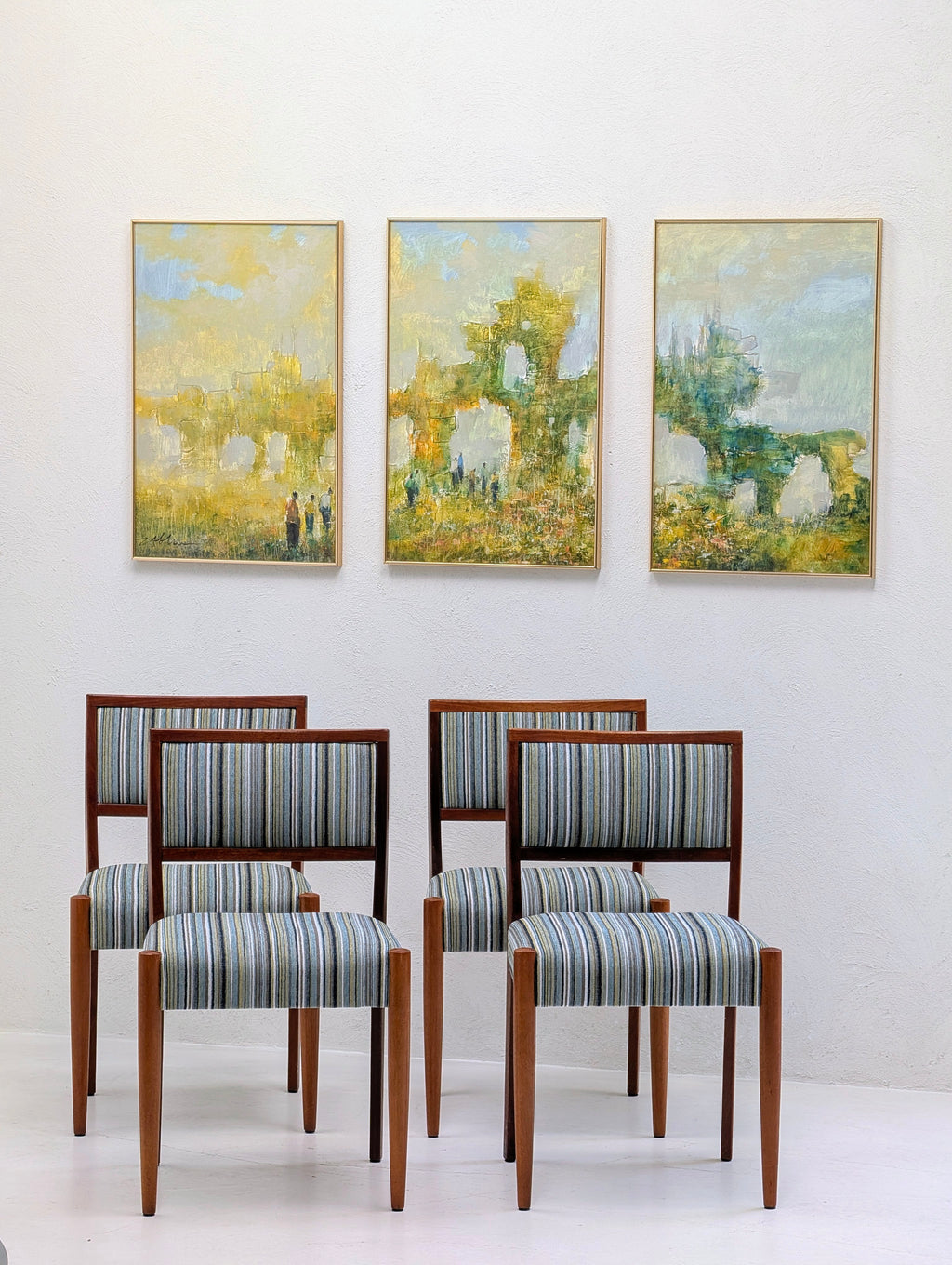Set of 4 Mid Century Dining Chairs by Chiswell