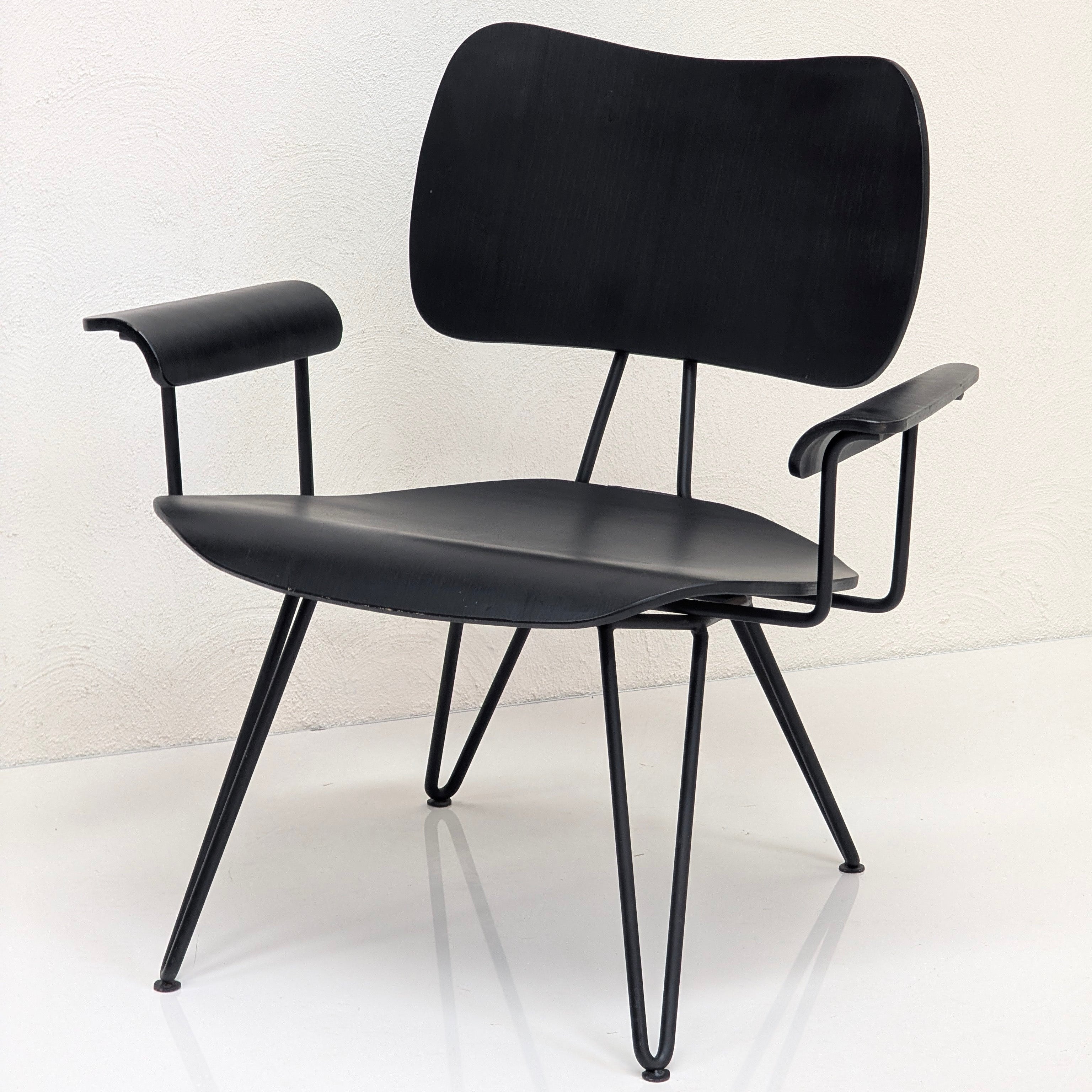 Diesel with Moroso Overdyed Lounge Chair – Aniline Ash