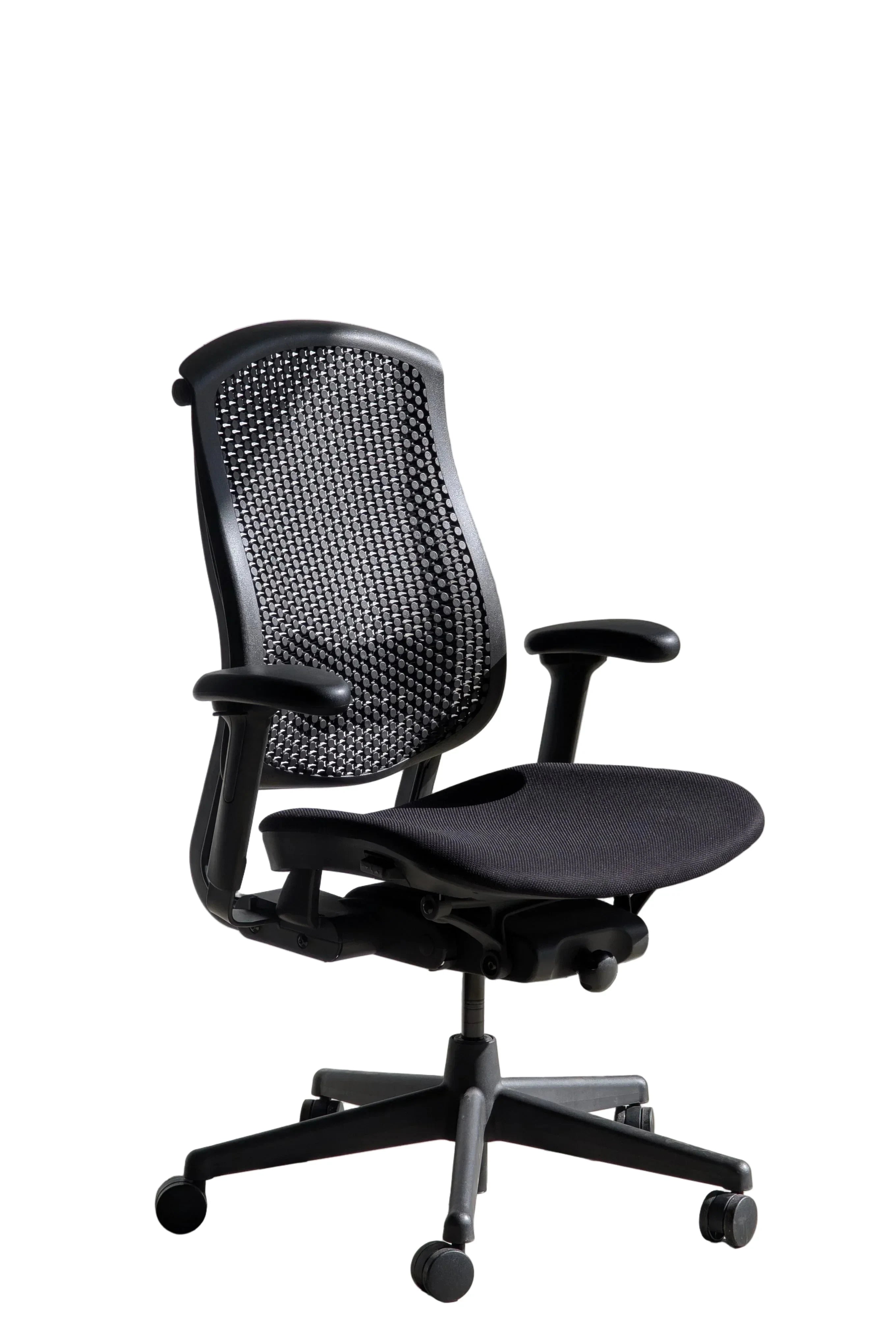 Black ergonomic office chair with mesh backrest and adjustable armrests on wheels