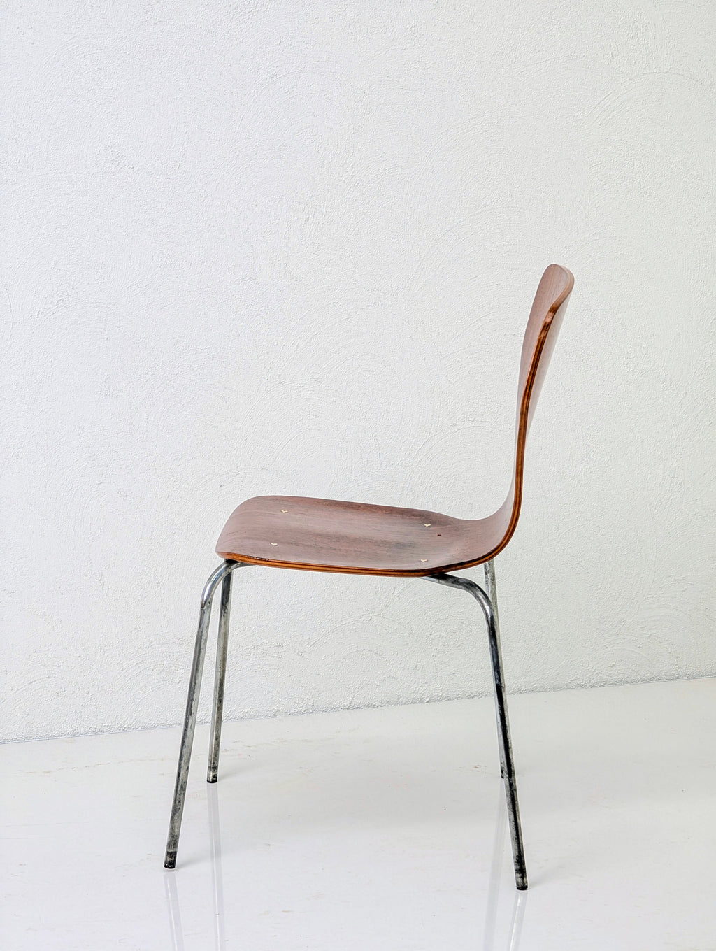 Danish Mid-Century Modern Stackable Shell Chair | c.1960s
