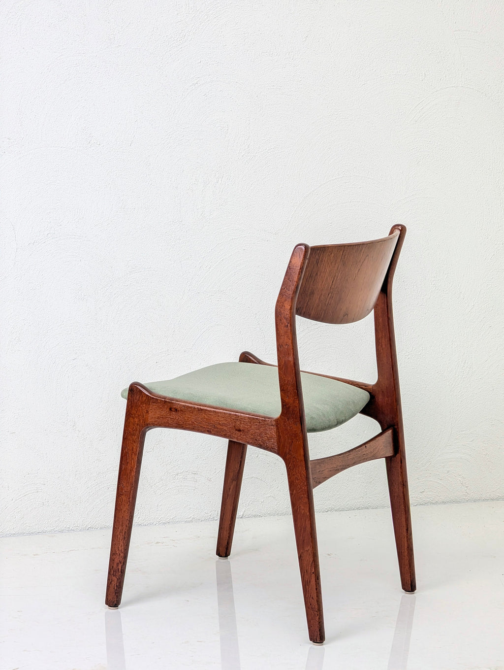 Henry Kjærnulf Model 317 Dining Chairs by Sorø Stolefabrik | c1960s